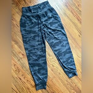 Athleta Salutation Camo Jogger